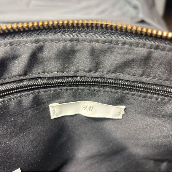 H&M Black Clutch Handbag EPC Includes Crossbody Strap - Picture 5 of 7